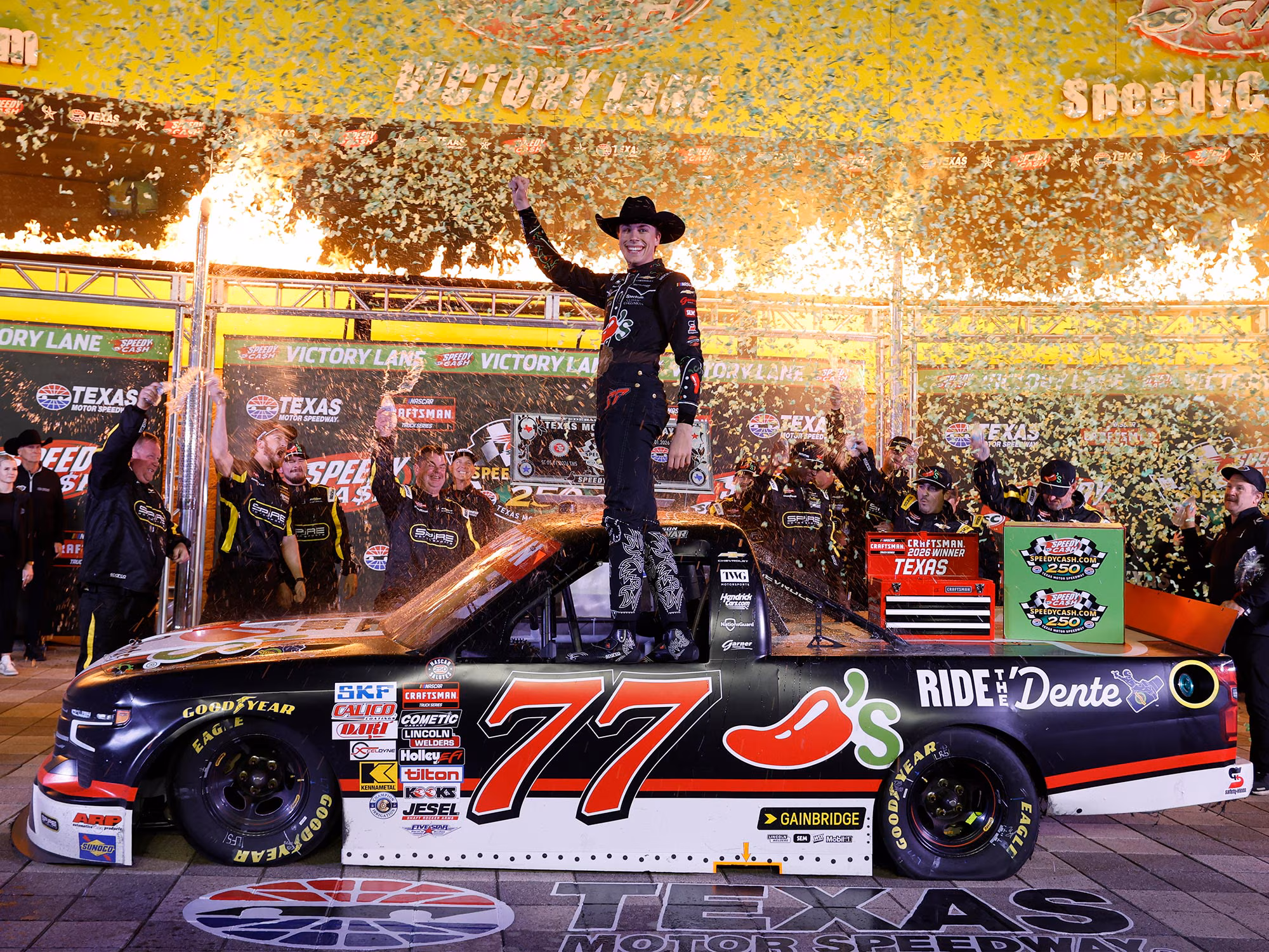 CARSON HOCEVAR 2026 CHILI'S RIDE THE 'DENTE TEXAS RACED-WIN AUTOGRAPHED 1:24 ARC DIE-CAST